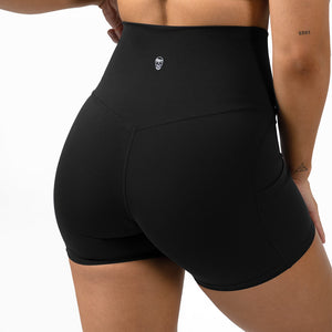 victory shorts black back