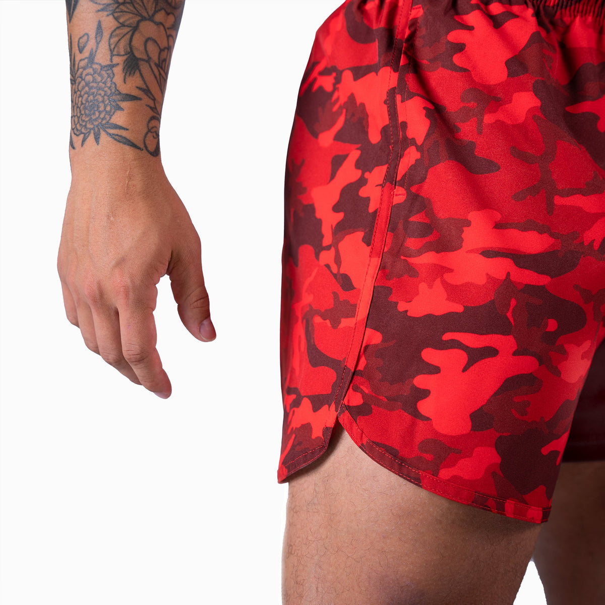 training shorts camo red