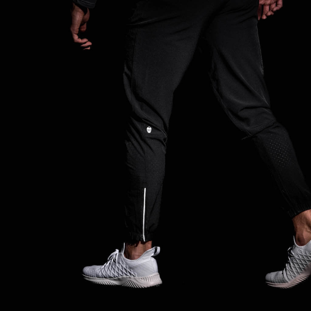 performance jogger black reflection