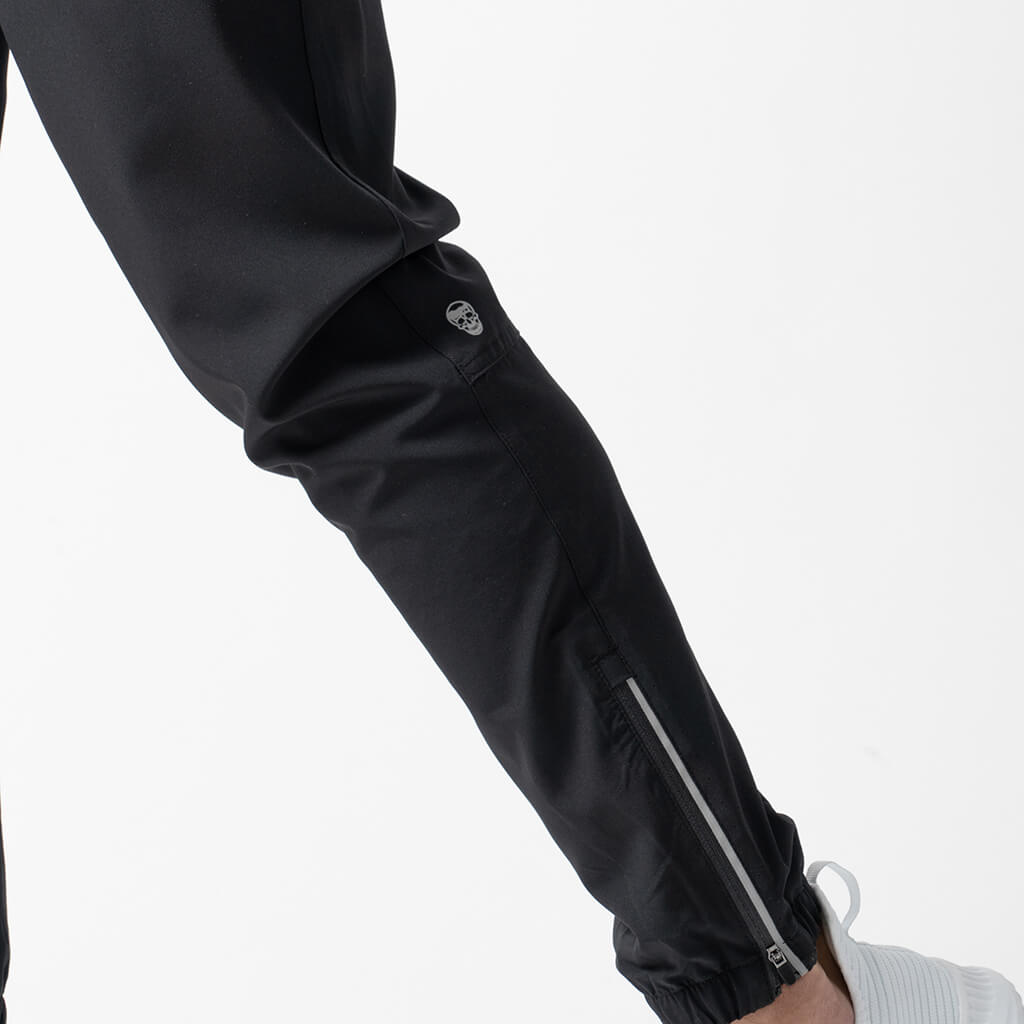 performance jogger black side detail