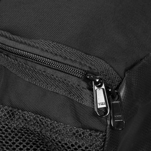 ykk zipper on tombstone gym bag in black